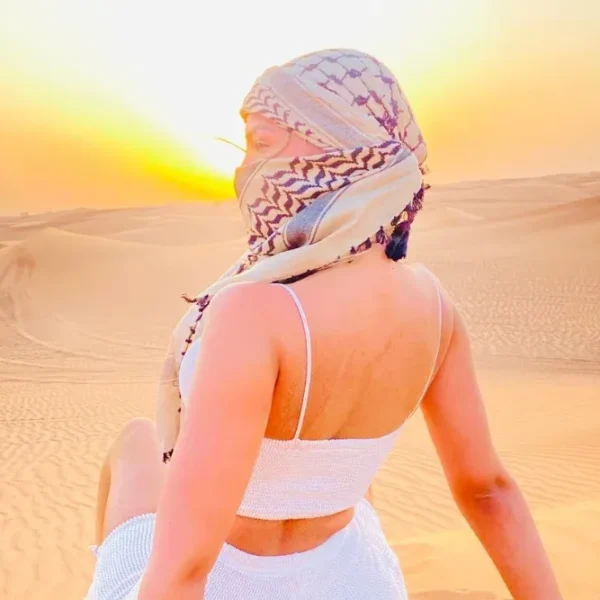 VIPDesertSafariSittingPhotoshot Vipdesertsafarisittingphotoshot