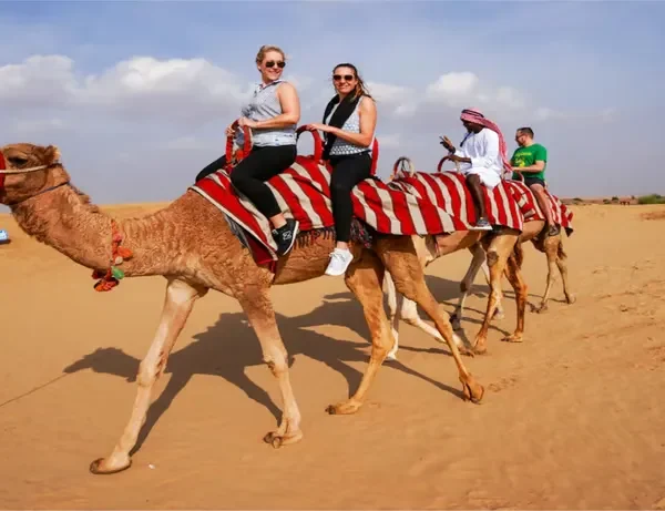 Privatedesertsafaricamelride