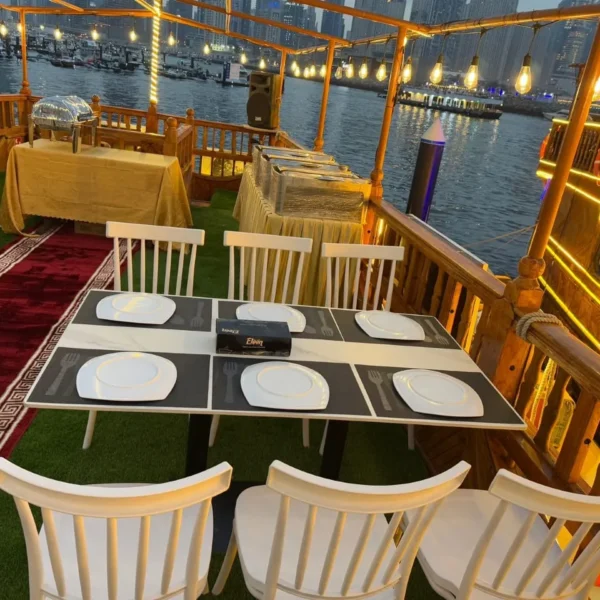 DhowCruiseTablecv DhowCruiseTablecv